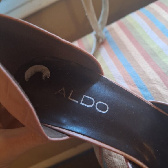 Vintage Aldo heels - Picture 4 of 7